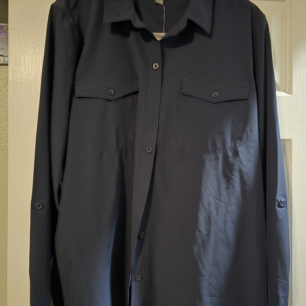 Eddie Bauer Women's Navy Blue Blouse